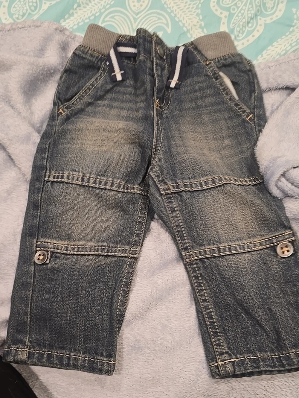 ❤️10/$20 OshKosh B'gosh Distressed Blue Denim Cargo Pants